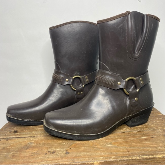 Bogs Shoes - Bogs Chocolate Brown Dakota Short Rain Boots